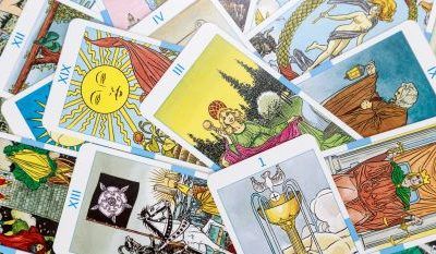 ¿Qué diferencias hay entre las cartas de Tarot y Oráculos?